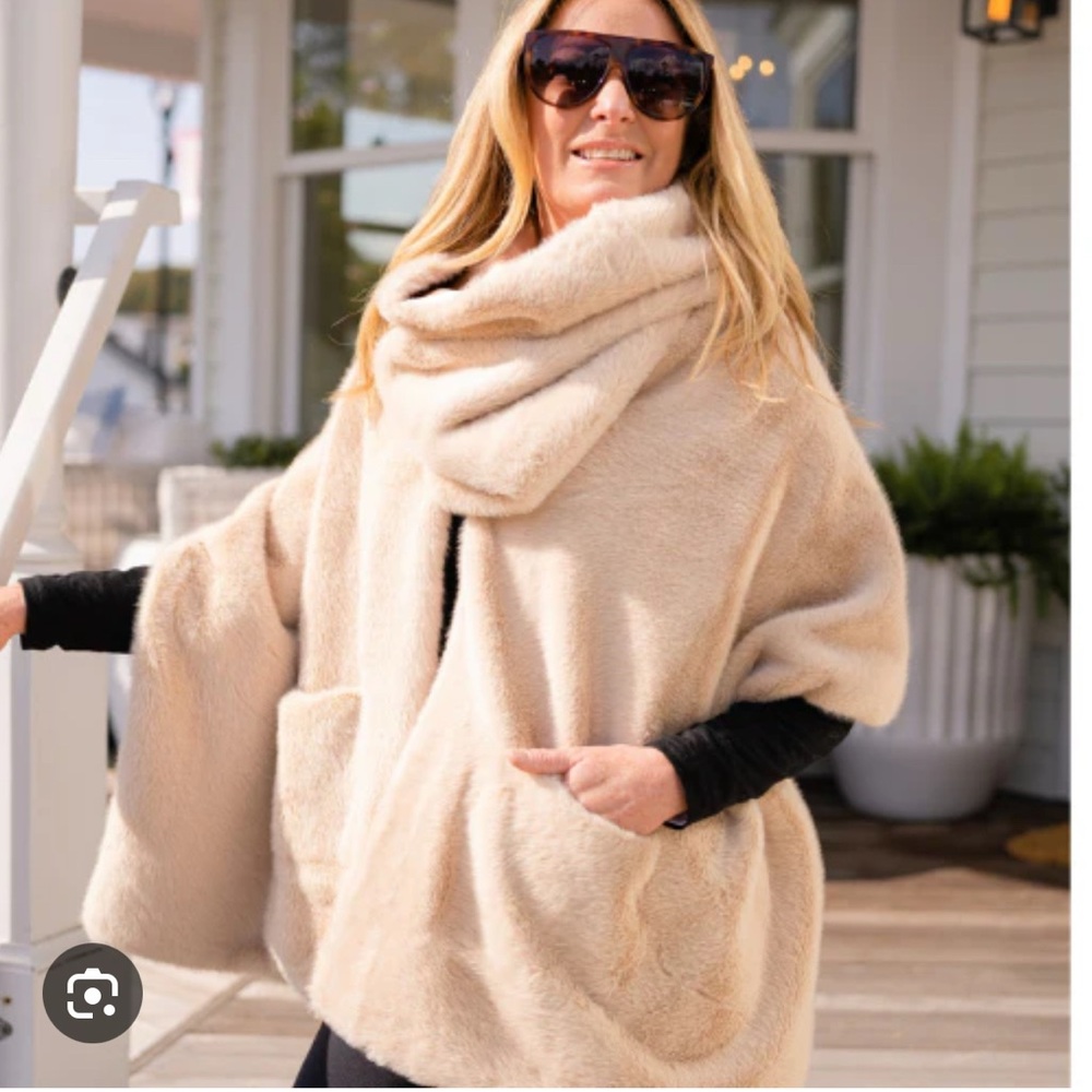 Pretty Rugged faux fur super soft perfect camel SCARF& CAPE/shawl From SharkTank